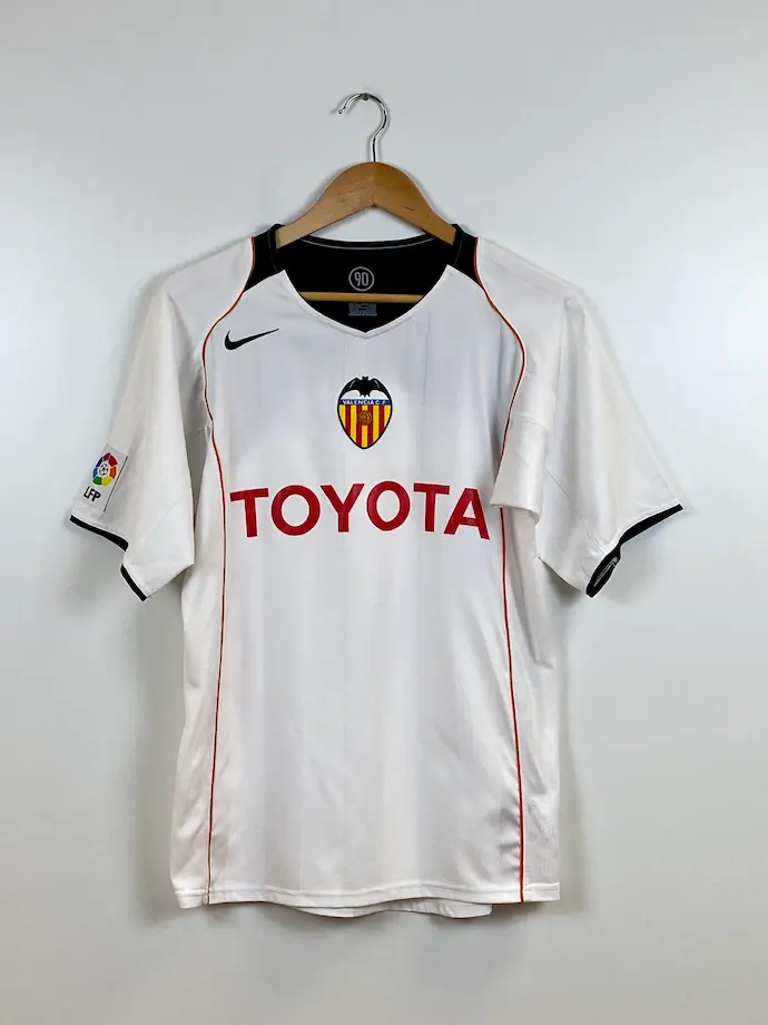 camiseta-futbol-valencia-blanca-vintage-delante