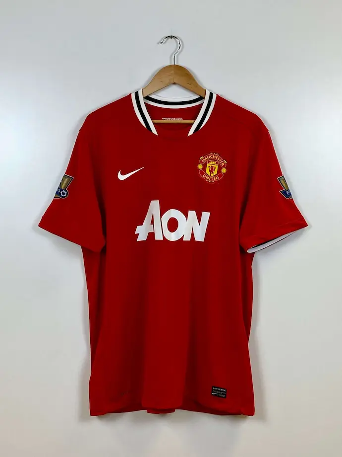 camiseta-vintage-futbol-united-chicharito-nike-delante